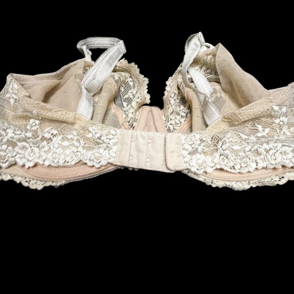 Wacoal 38DD Bra Beige Embrace Lace Underwire 65191 Lace Embroidered Back Close - Picture 5 of 6